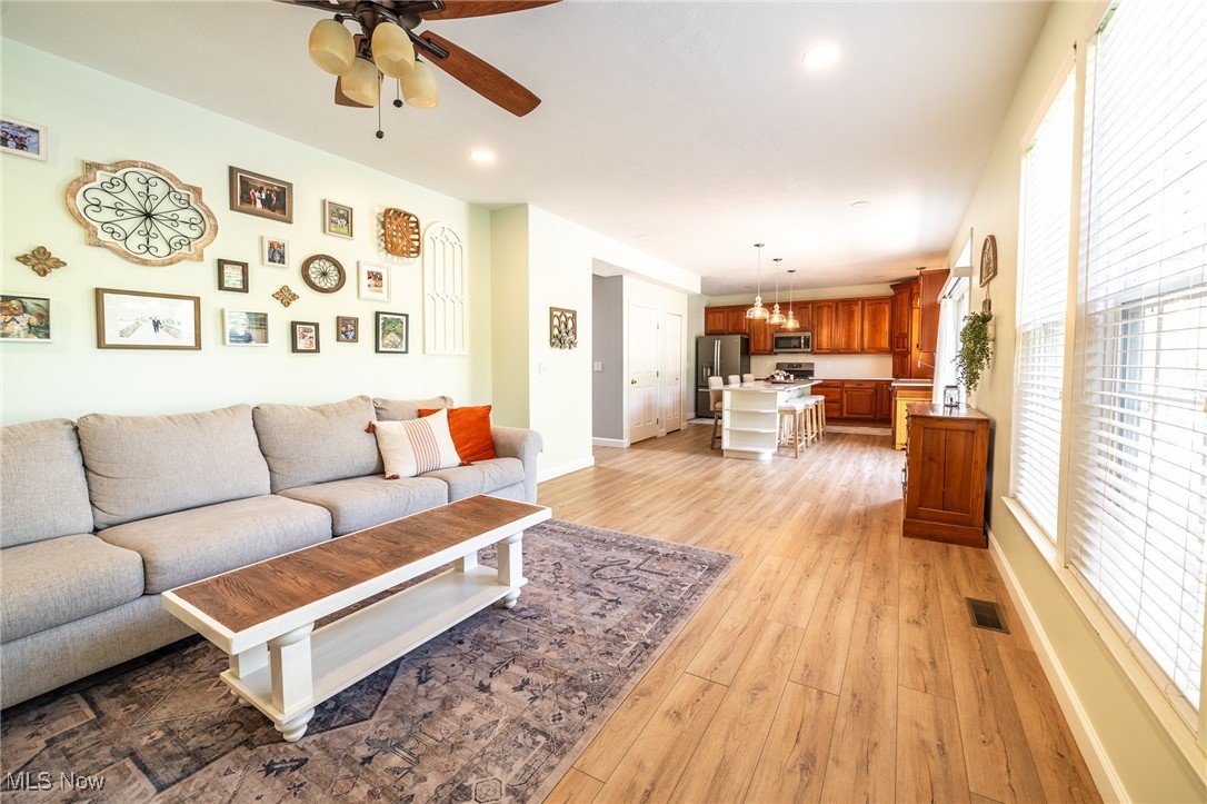 3079 Landing Lane, Reminderville, Ohio image 12