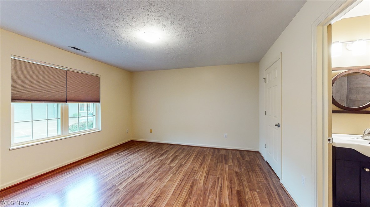 Villas/Oregon Trls Condos Ph 03 - Residential