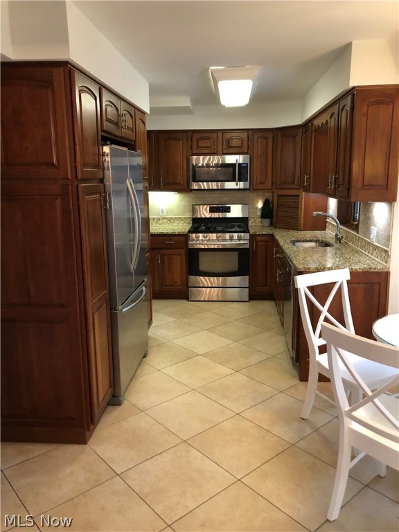 Mathew & Gilbert - Residential Lease