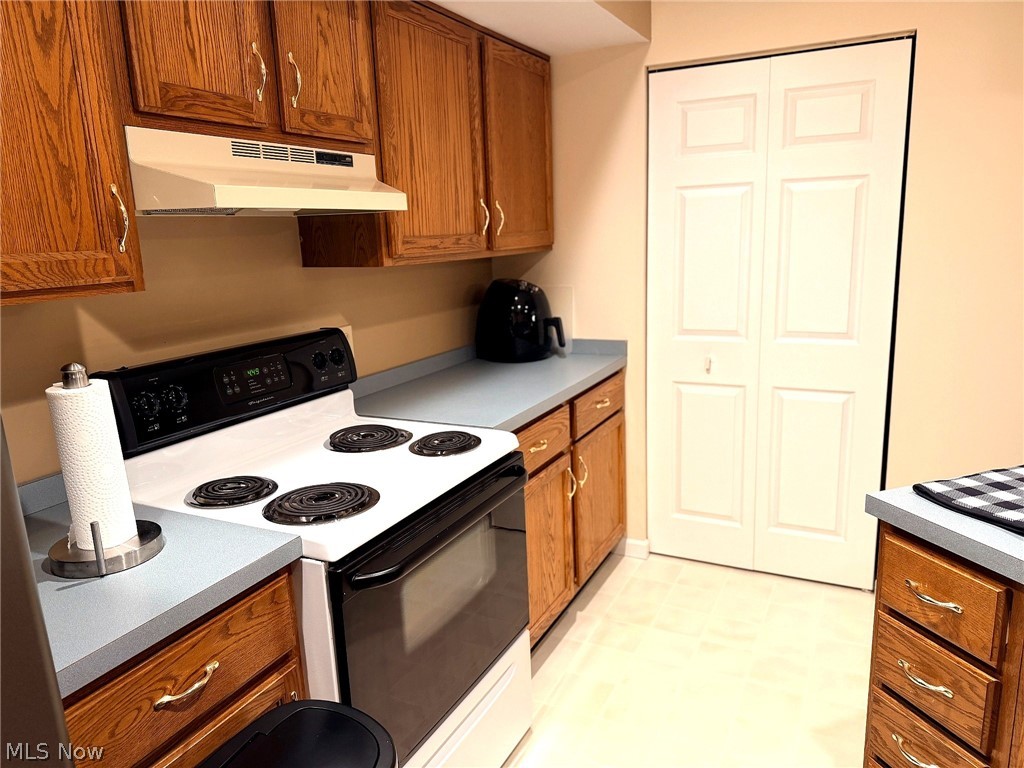 Huntington Ridge Condo - Residential