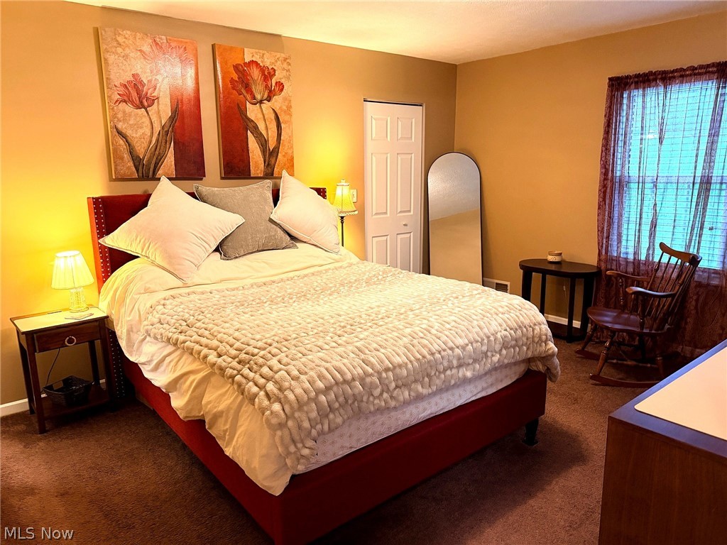 Huntington Ridge Condo - Residential