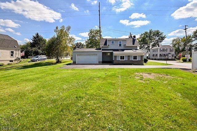 126 Lake Avenue NE