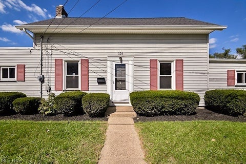 Homes For Sale - 126 Lake Avenue<br/> Massillon, OH 44646