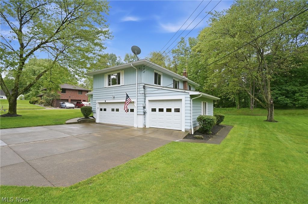 Photo of 5912 Woodward Drive, Akron, OH 44319 (MLS # 5210785)