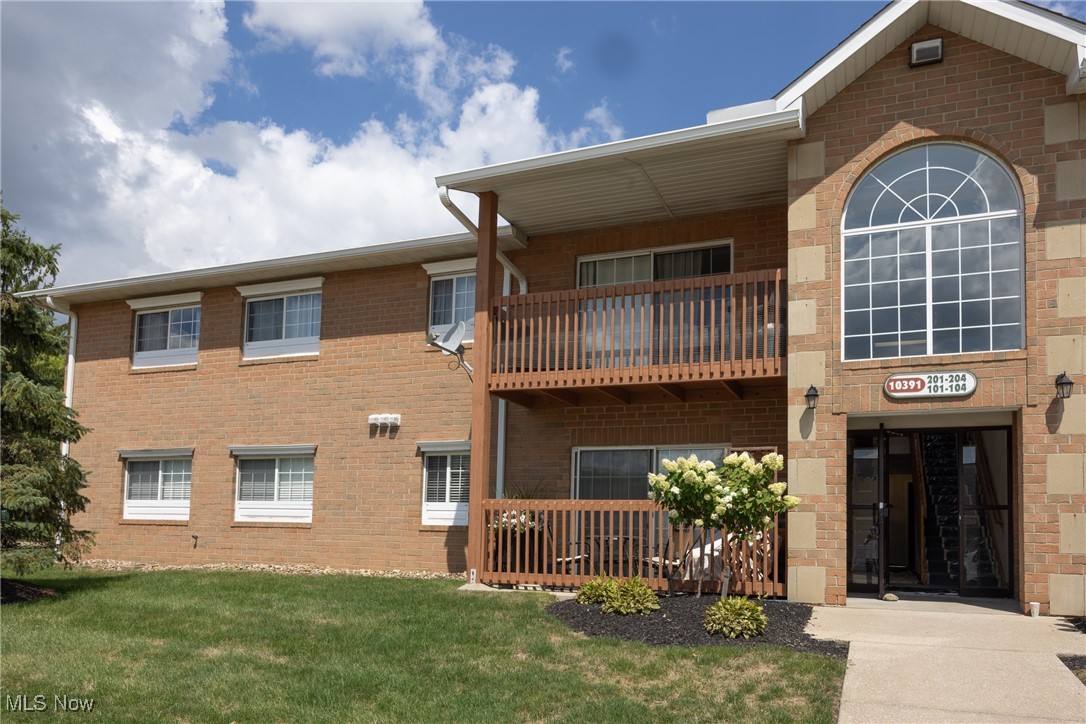 10391 Glenway Drive #102, Twinsburg, Ohio image 23