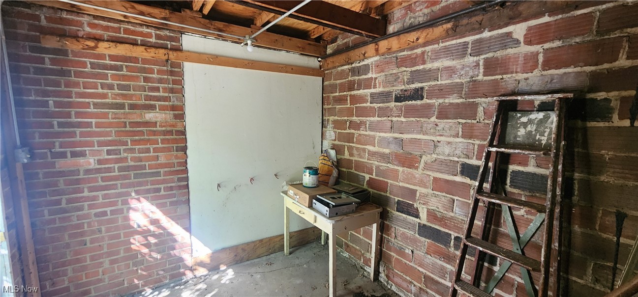 Helper & Cody Realty Cos Beac - Residential