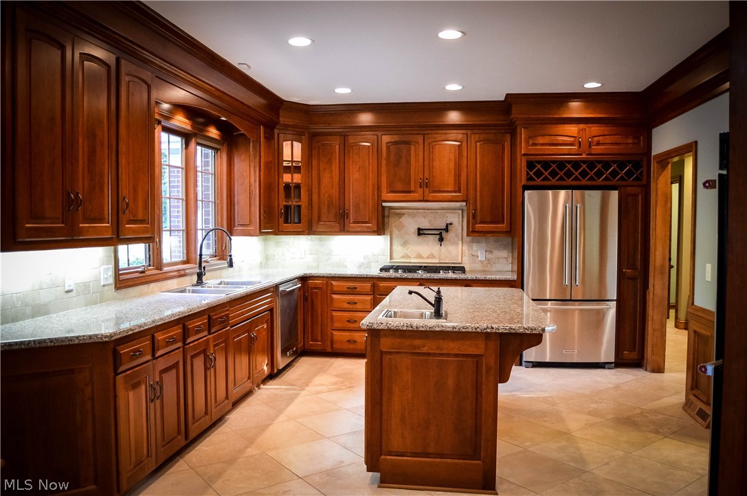 Foxchase Hills - Residential