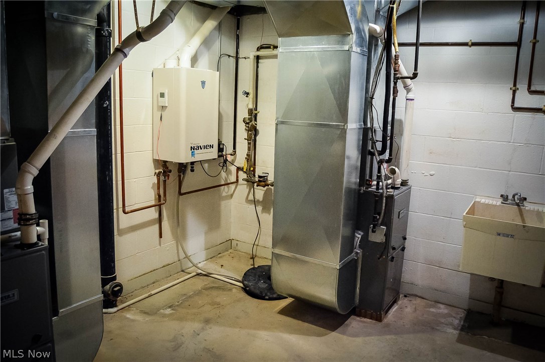 Foxchase Hills - Residential