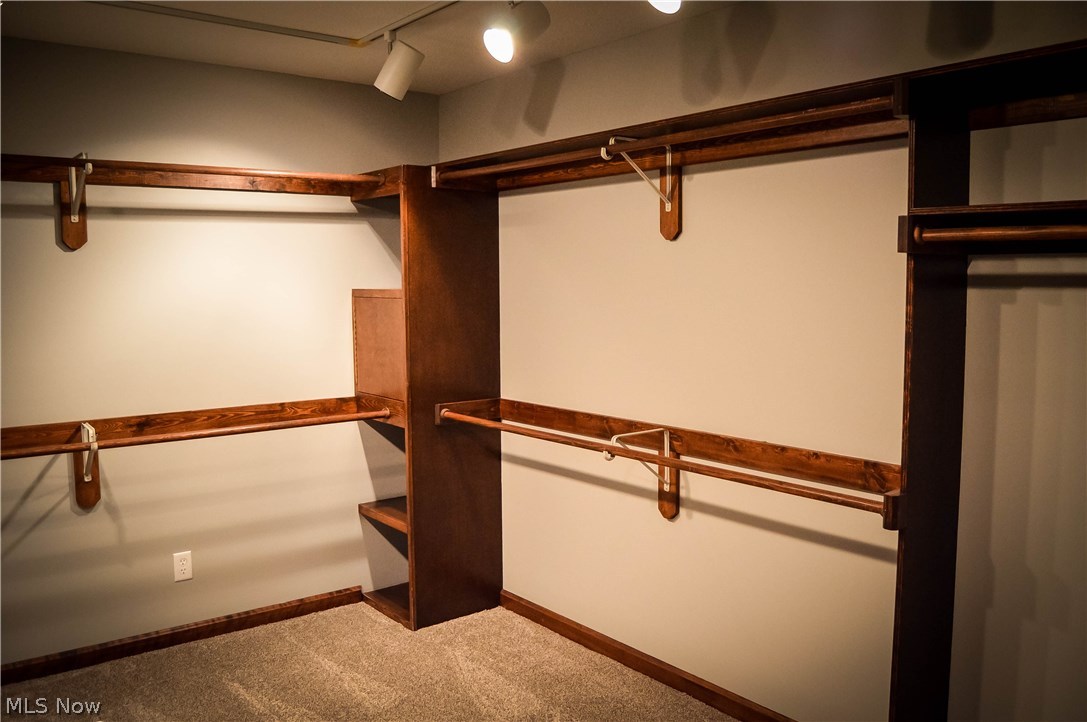 Foxchase Hills - Residential