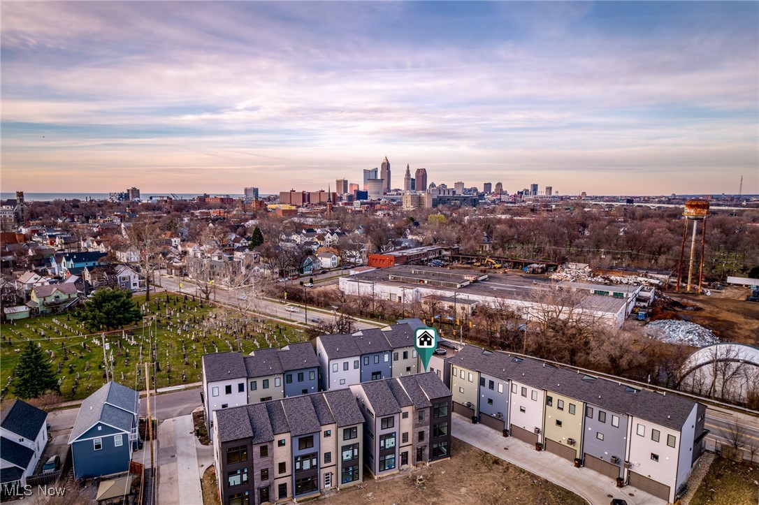 Cleveland, Ohio 44113, United States, 3 Bedrooms Bedrooms, ,4 BathroomsBathrooms,Residential,Active,96947