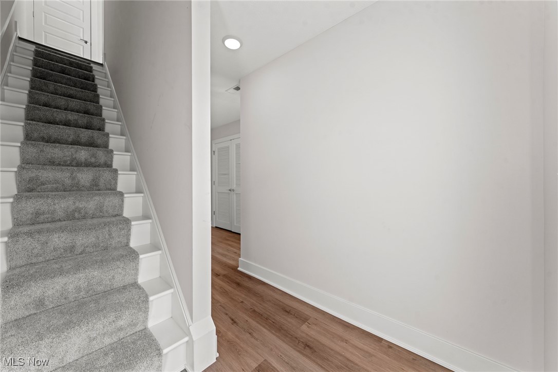 Cleveland, Ohio 44113, United States, 3 Bedrooms Bedrooms, ,4 BathroomsBathrooms,Residential,Active,96947