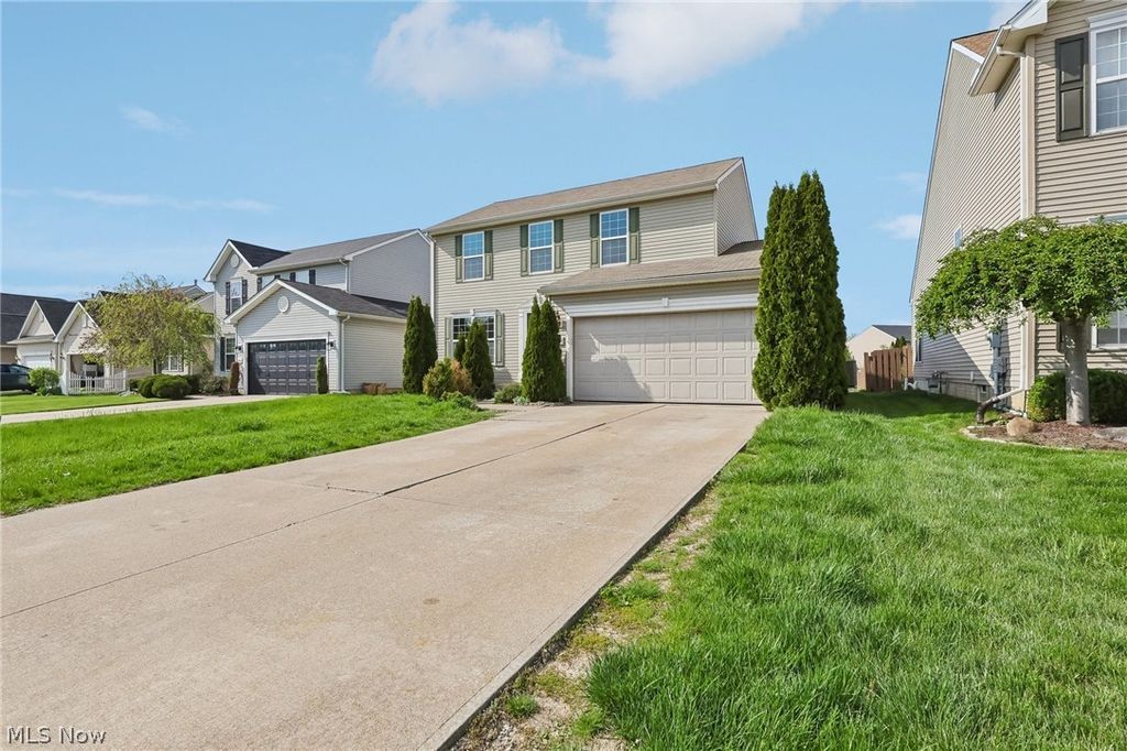 Photo of 38210 Kingston Drive, North Ridgeville, OH 44039 (MLS # 5204381)