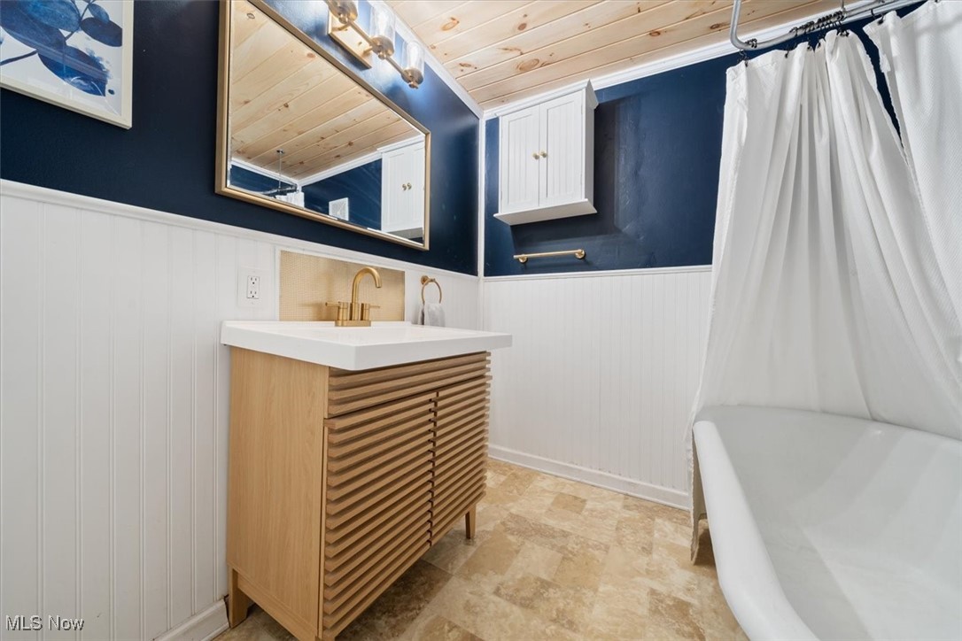 Cuyahoga Falls, Ohio 44221, United States, 2 Bedrooms Bedrooms, ,2 BathroomsBathrooms,Residential,Active,76717
