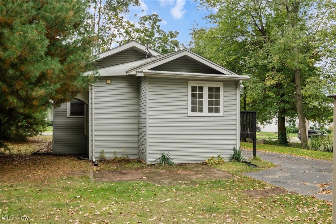 Cuyahoga Falls, Ohio 44221, United States, 2 Bedrooms Bedrooms, ,2 BathroomsBathrooms,Residential,Active,76717