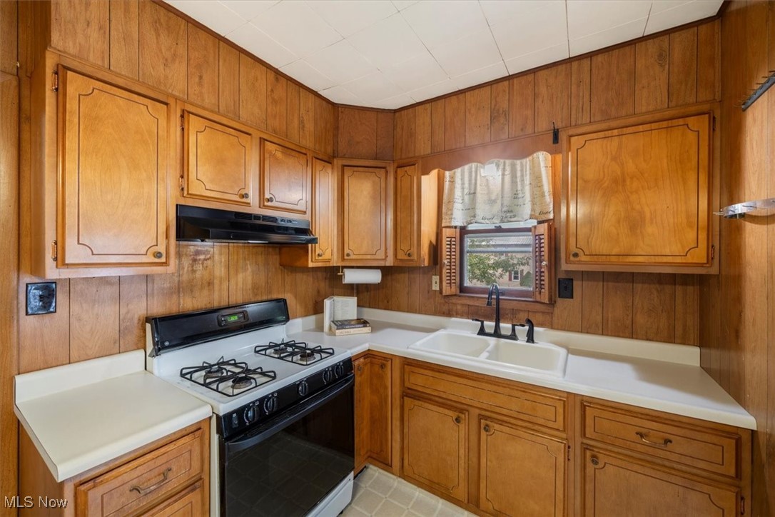 Cuyahoga Falls, Ohio 44221, United States, 2 Bedrooms Bedrooms, ,2 BathroomsBathrooms,Residential,Active,76717