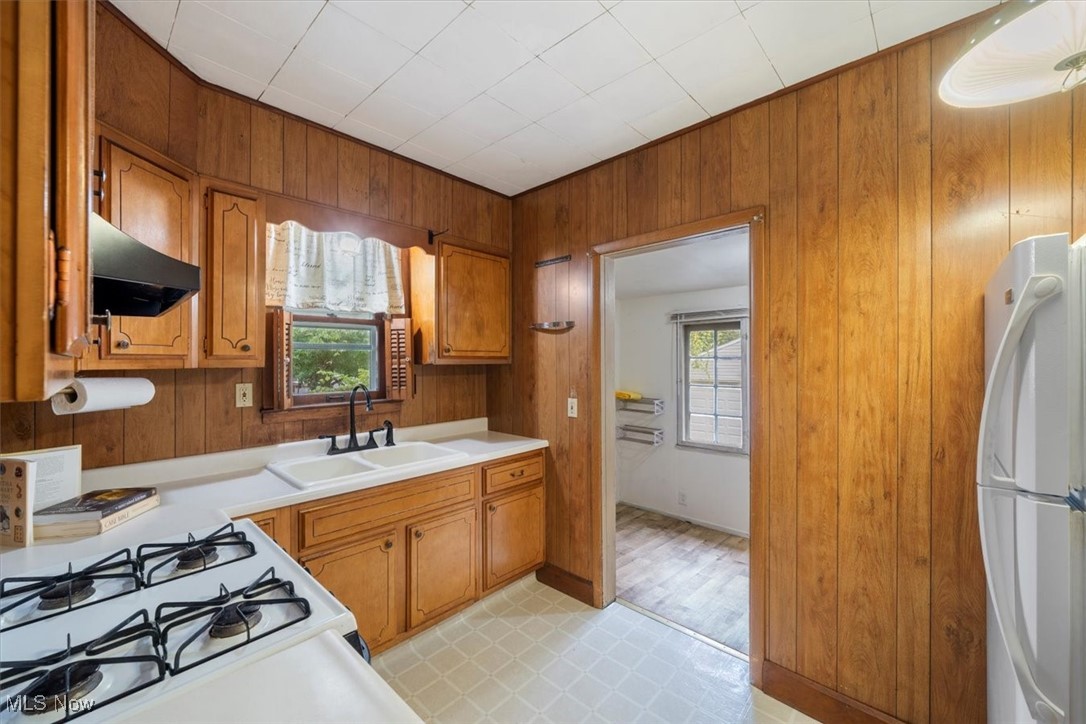 Cuyahoga Falls, Ohio 44221, United States, 2 Bedrooms Bedrooms, ,2 BathroomsBathrooms,Residential,Active,76717