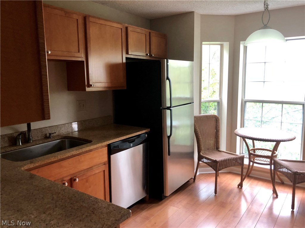 Woodhawk Club - Residential Lease