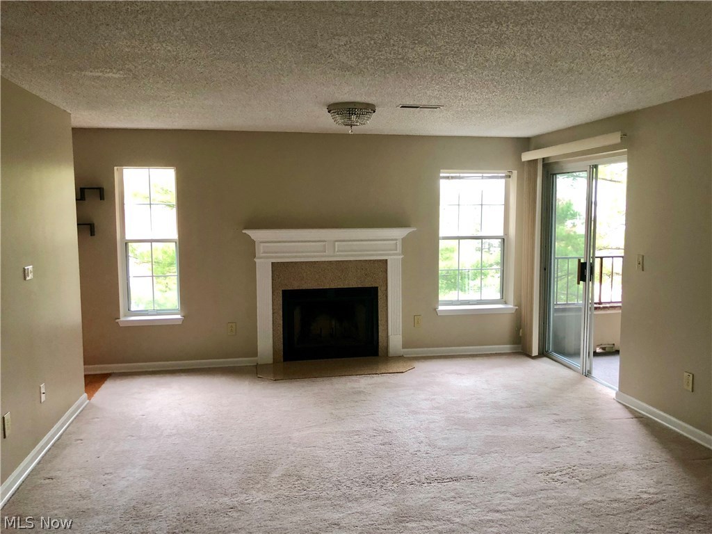 Woodhawk Club - Residential Lease