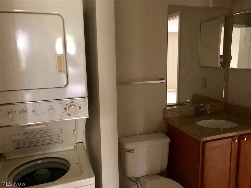 Woodhawk Club - Residential Lease