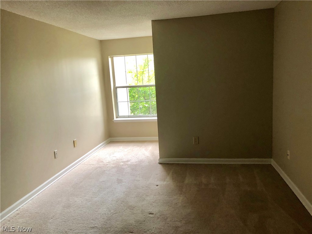 Woodhawk Club - Residential Lease