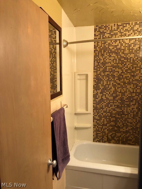 Lake House Condo - Residential