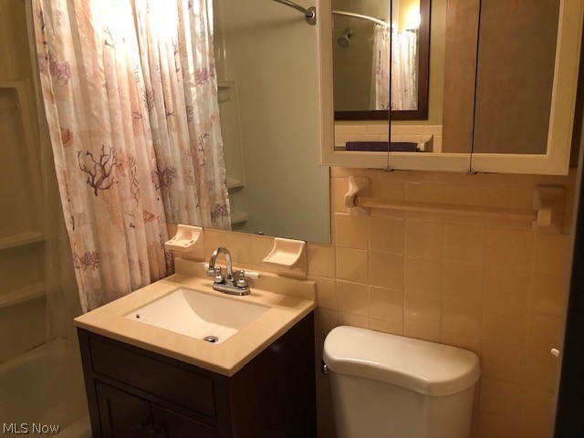 Lake House Condo - Residential