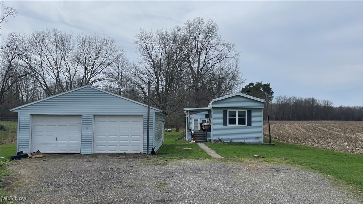 5411 Hoagland Blackstub Road, Cortland, Ohio image 1