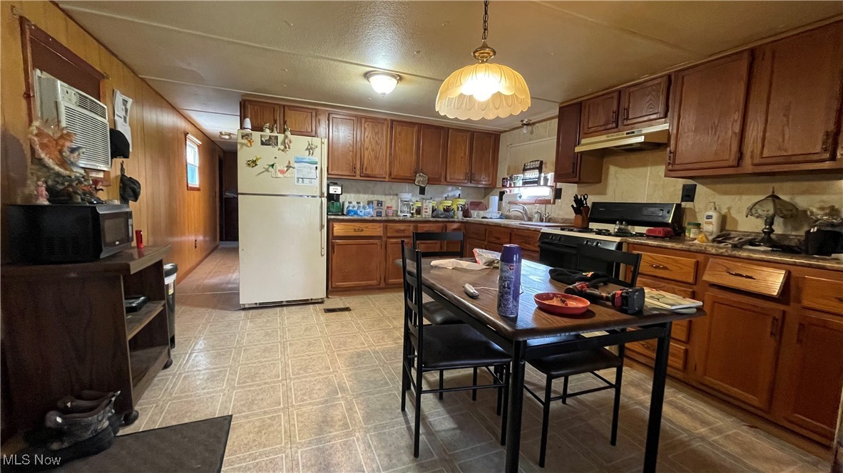 5411 Hoagland Blackstub Road, Cortland, Ohio image 4