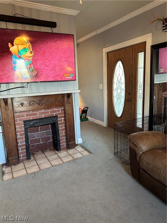 Main image without alt text