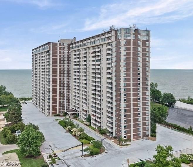 Photo 1 of 48 — 12900 Lake Avenue 1208, Lakewood, OH 44107