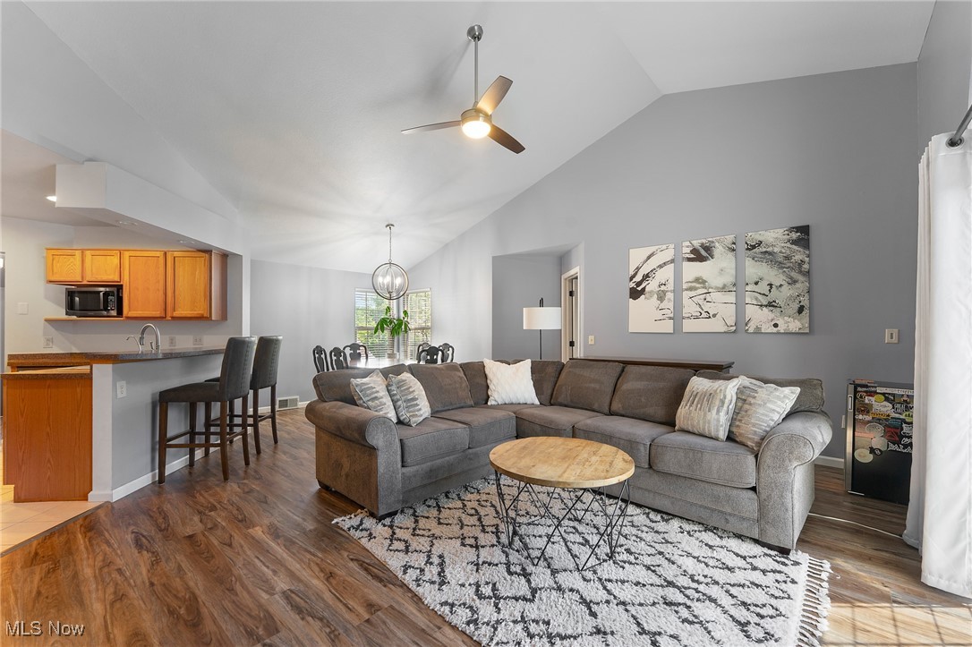 Back Bay / arrowhead - Residential