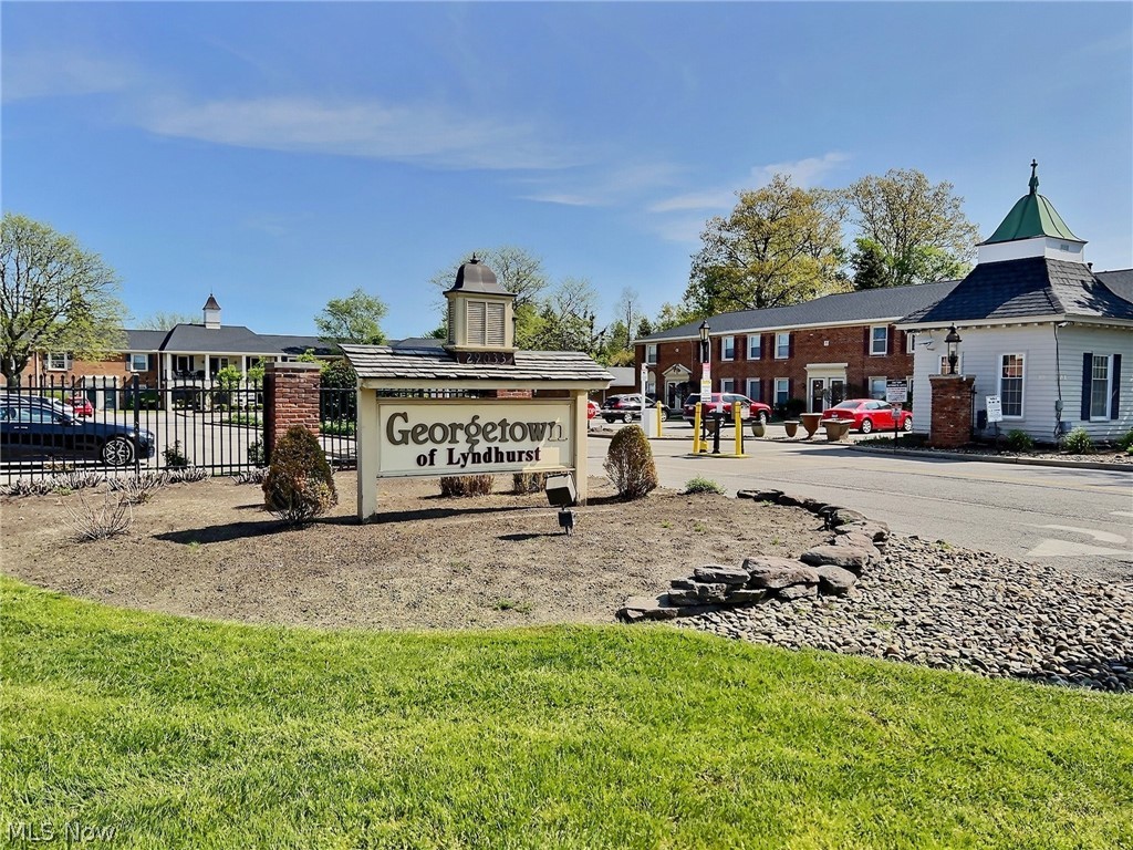 Georgetown/Lyndhurstcondo - Residential