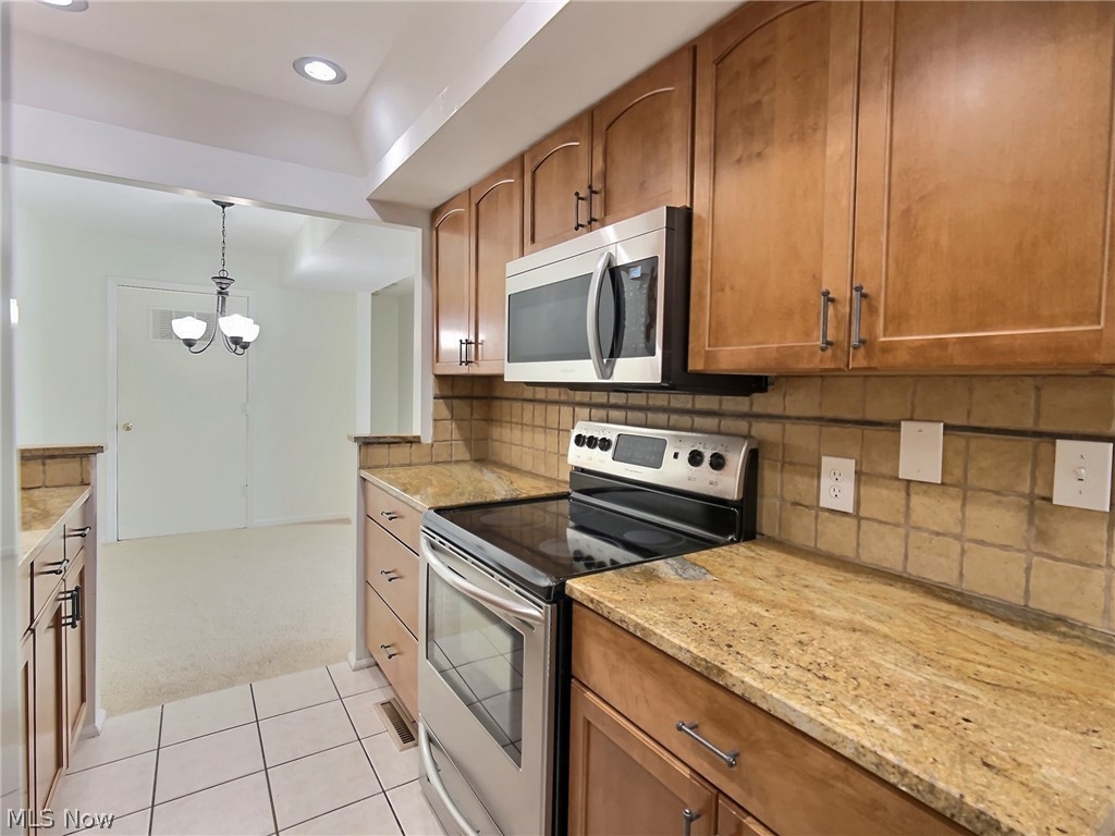 Georgetown/Lyndhurstcondo - Residential