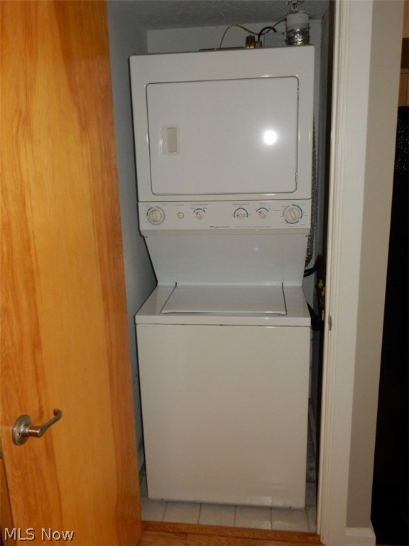 Stonebridge Plaza Condominiums - Residential