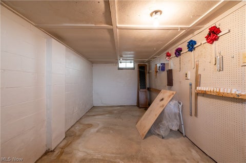 Tiny photo for 4710 Pinegrove Avenue, Youngstown, OH 44515 (MLS # 5254936)