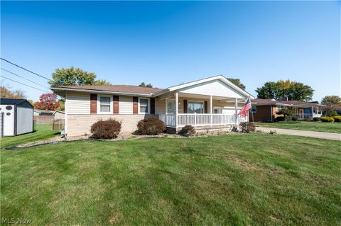 Tiny photo for 4710 Pinegrove Avenue, Youngstown, OH 44515 (MLS # 5254936)