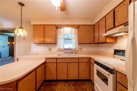 Tiny photo for 4710 Pinegrove Avenue, Youngstown, OH 44515 (MLS # 5254936)
