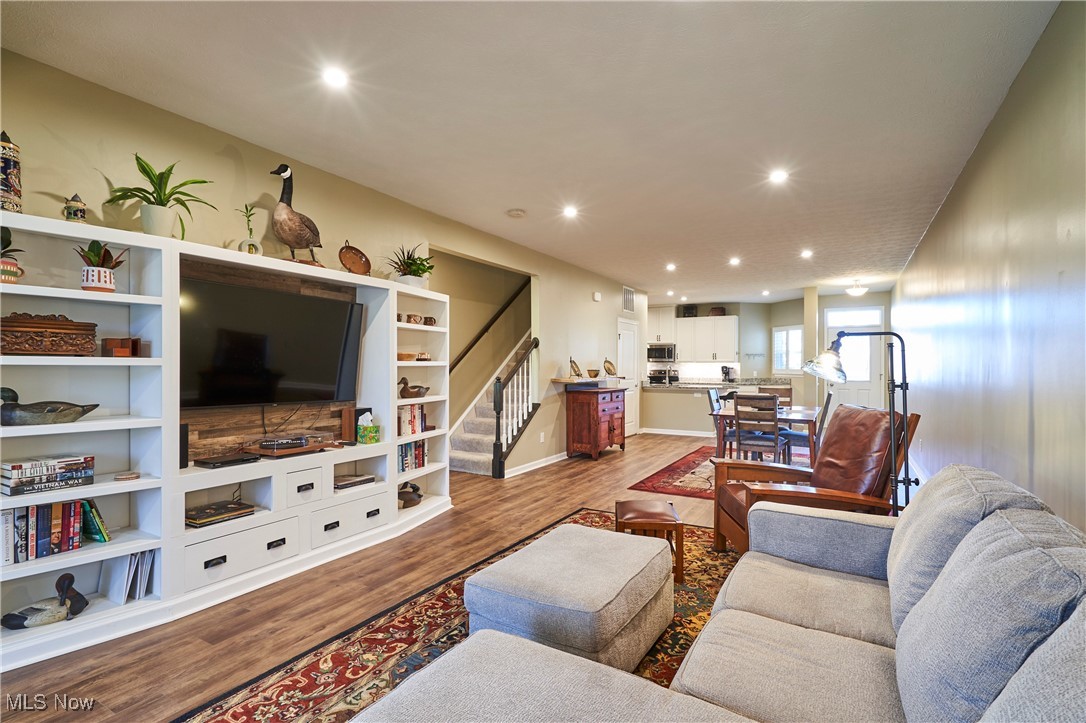 Enclave/Old Mill Pond Ph 2 - Residential