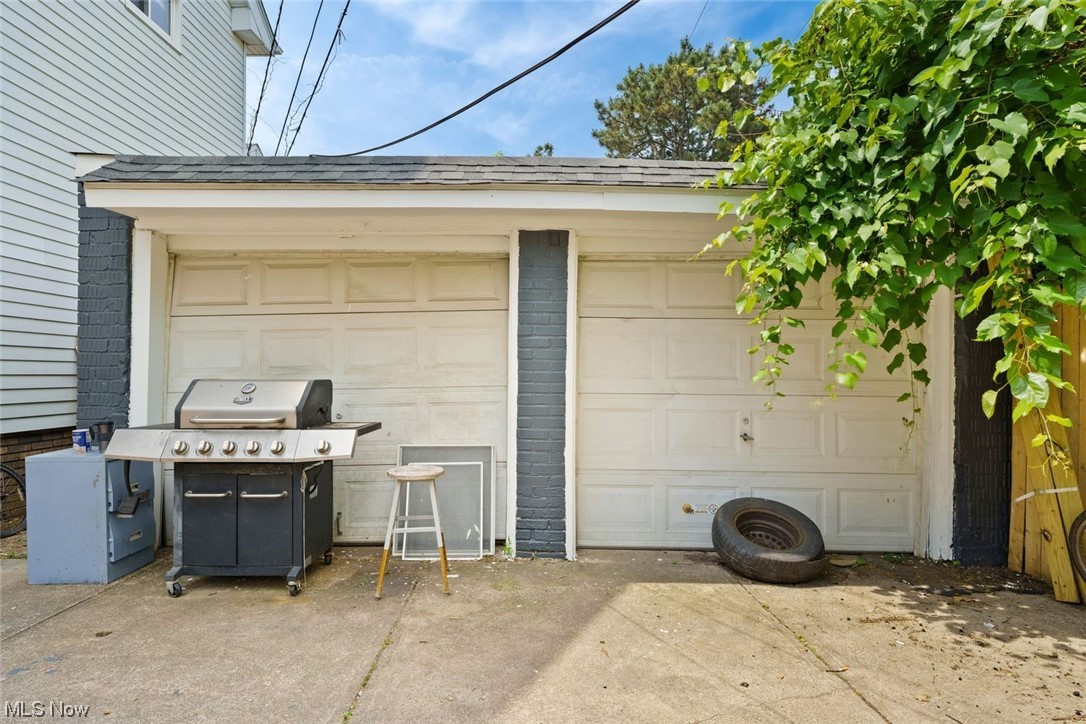 Garfield Blvd - Residential Income