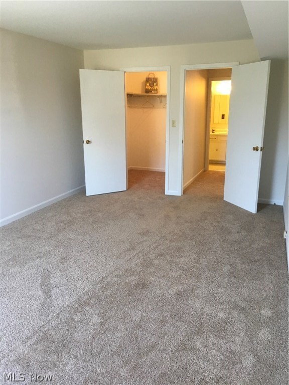 Versailles At Hudson Condo - Residential