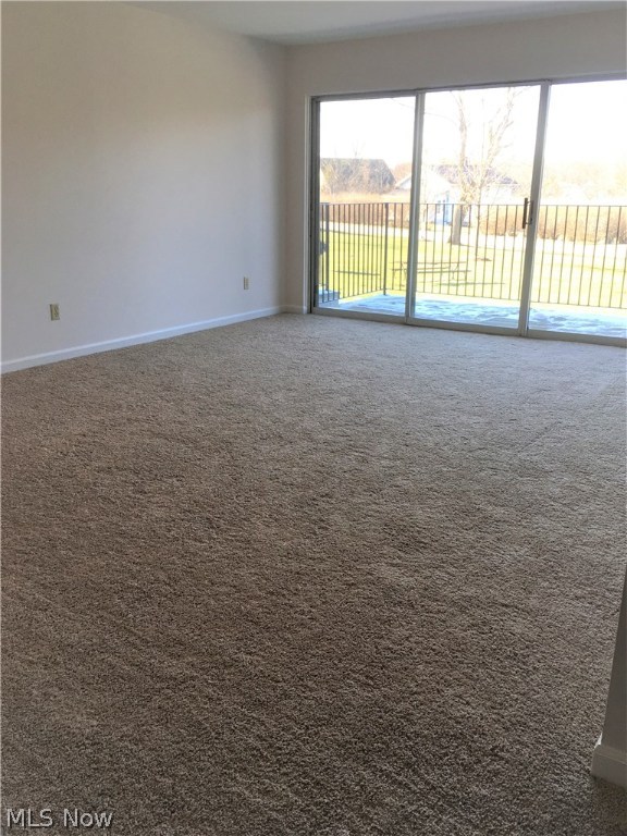 Versailles At Hudson Condo - Residential