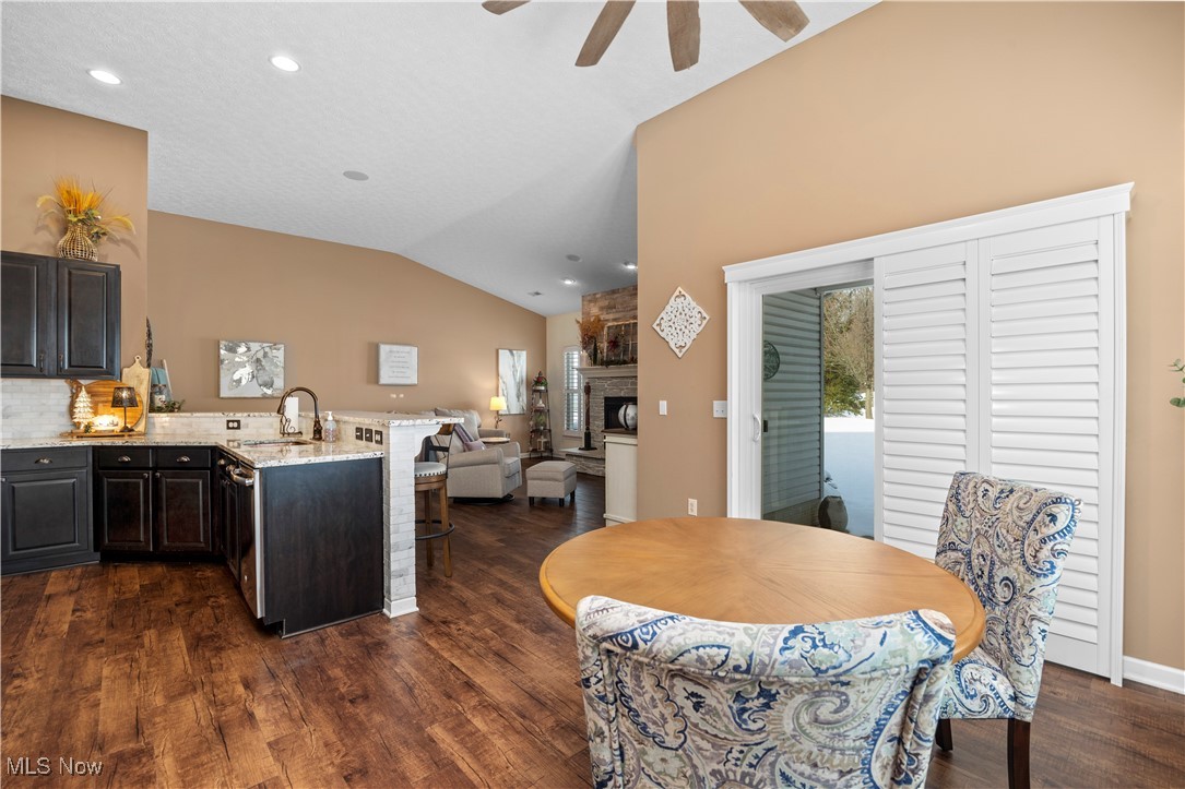 Villas/Falls Pointe Ph 02 - Residential