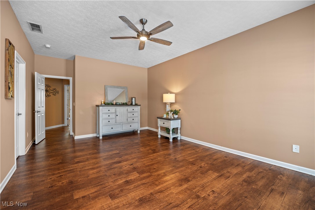 Villas/Falls Pointe Ph 02 - Residential