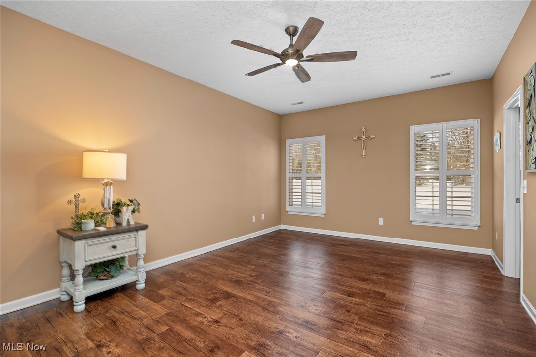 Villas/Falls Pointe Ph 02 - Residential