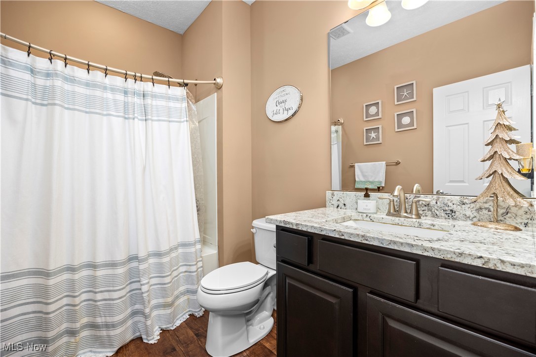 Villas/Falls Pointe Ph 02 - Residential