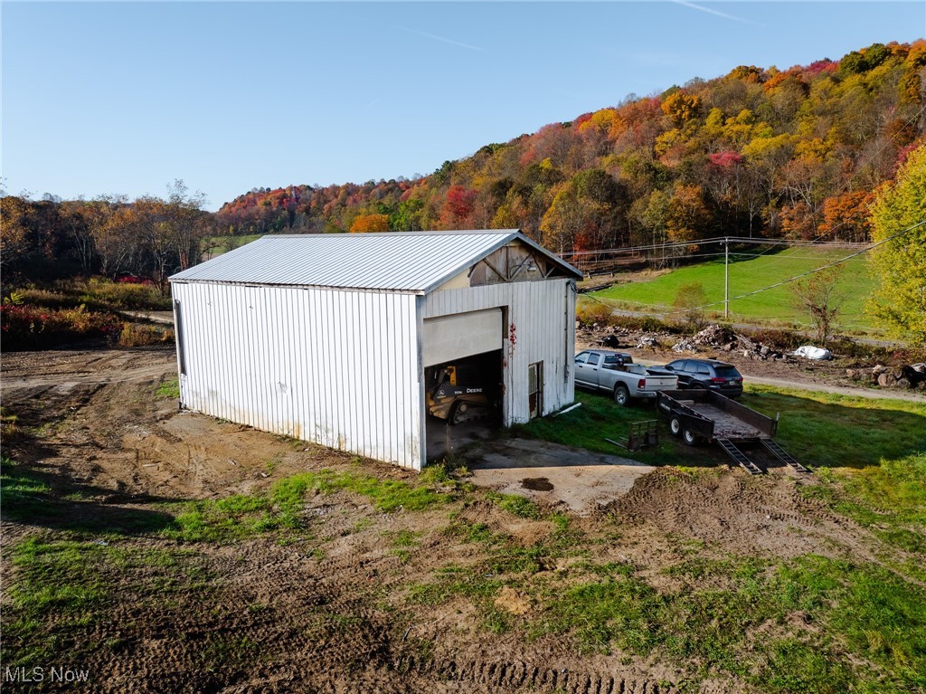 16771 Kedigh Hollow Road, Newcomerstown, Ohio image 3