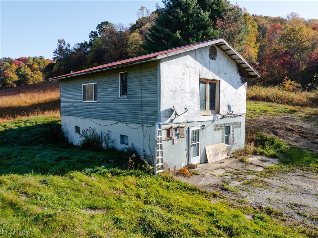 16771 Kedigh Hollow Road, Newcomerstown, Ohio image 4