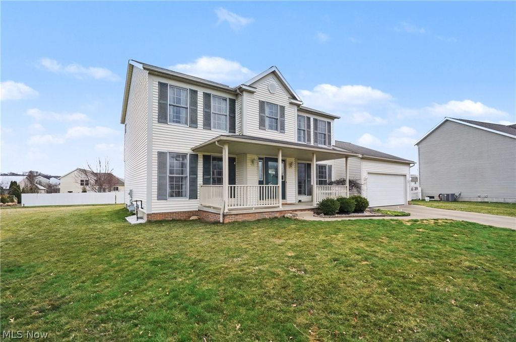 Photo of 1380 Lanedale Street NW, Massillon, OH 44647 (MLS # 5192542)