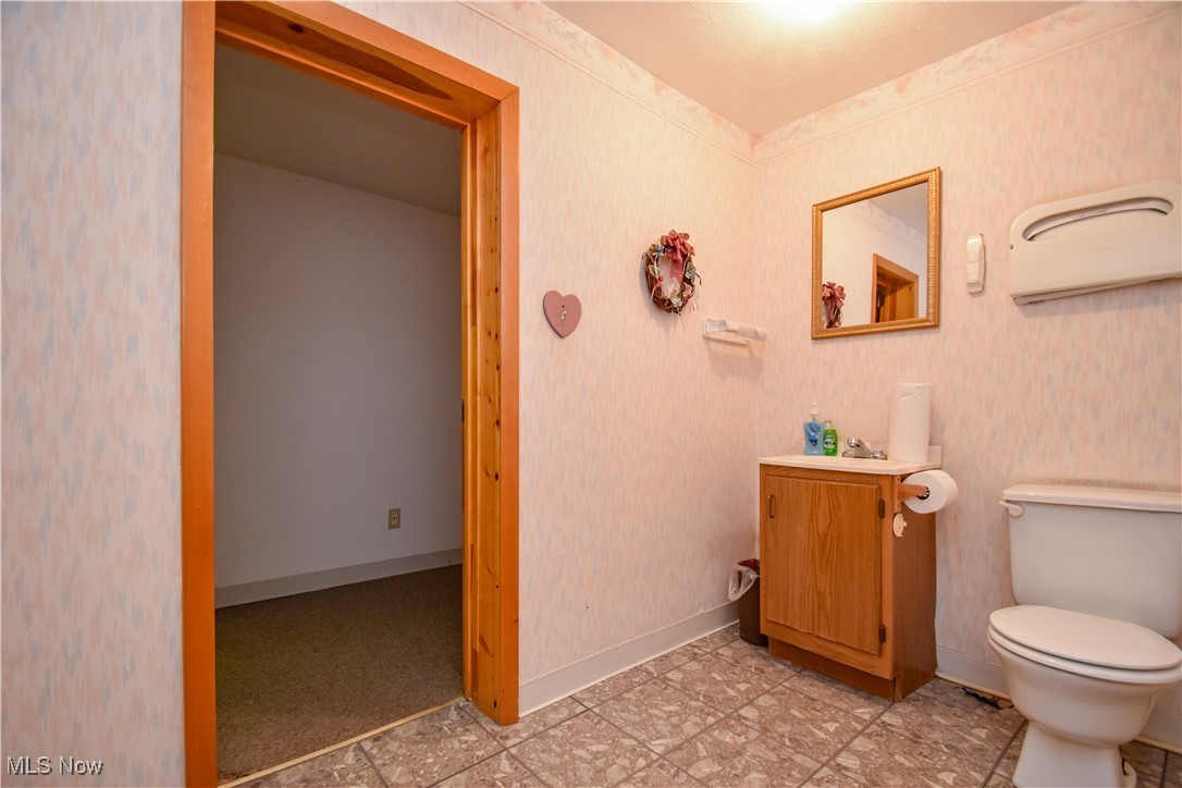 1187 Deforest Road, Warren, Ohio image 33