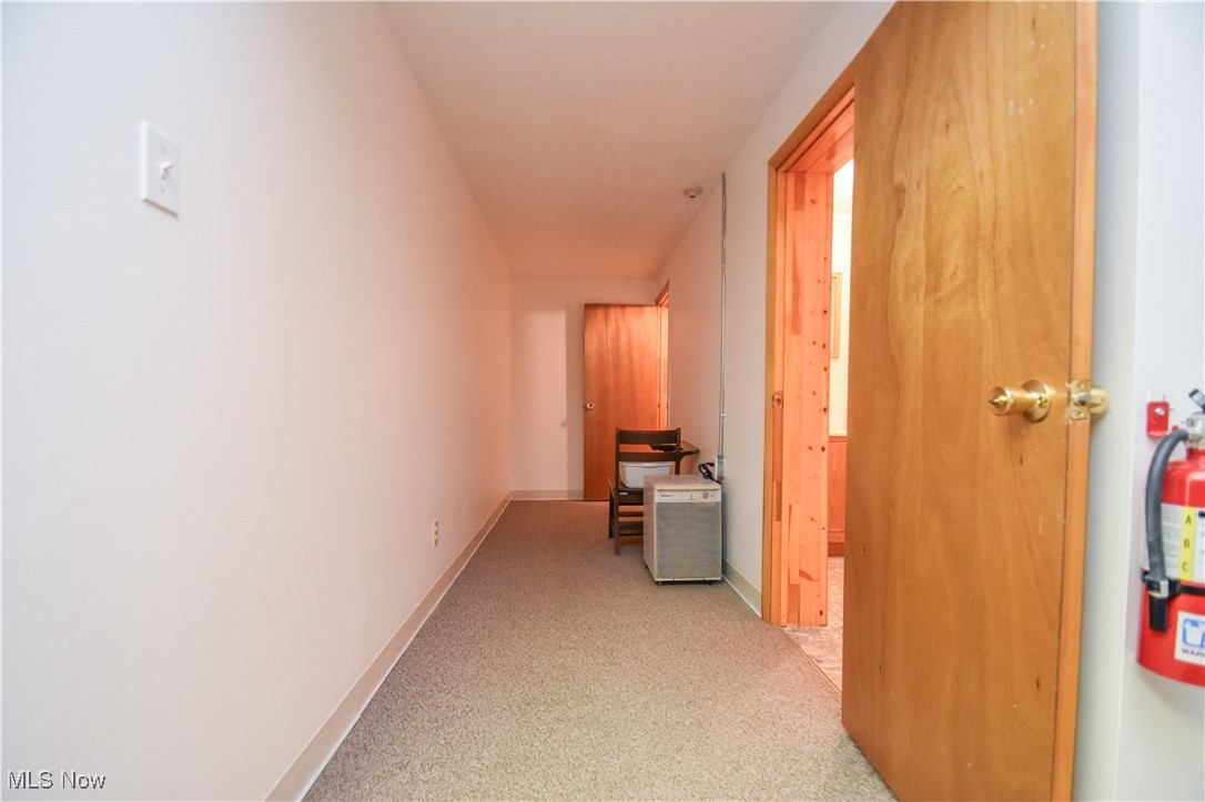 1187 Deforest Road, Warren, Ohio image 32